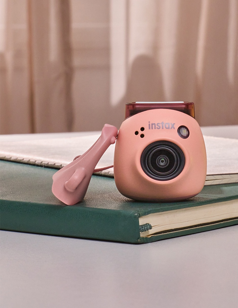 Cámara compacta básica film modelo Instax PAL 5 megapíxeles 2