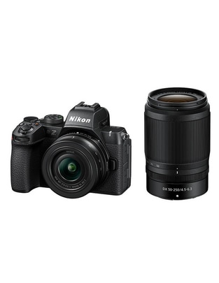 Kit cámara sin espejo y accesorios Nikon VOK150YU con lente 16 a 50 mm f / 3.5 Z-Mount